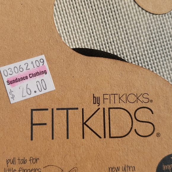 Fit Kids Swim Shoes - Picture 7 of 12
